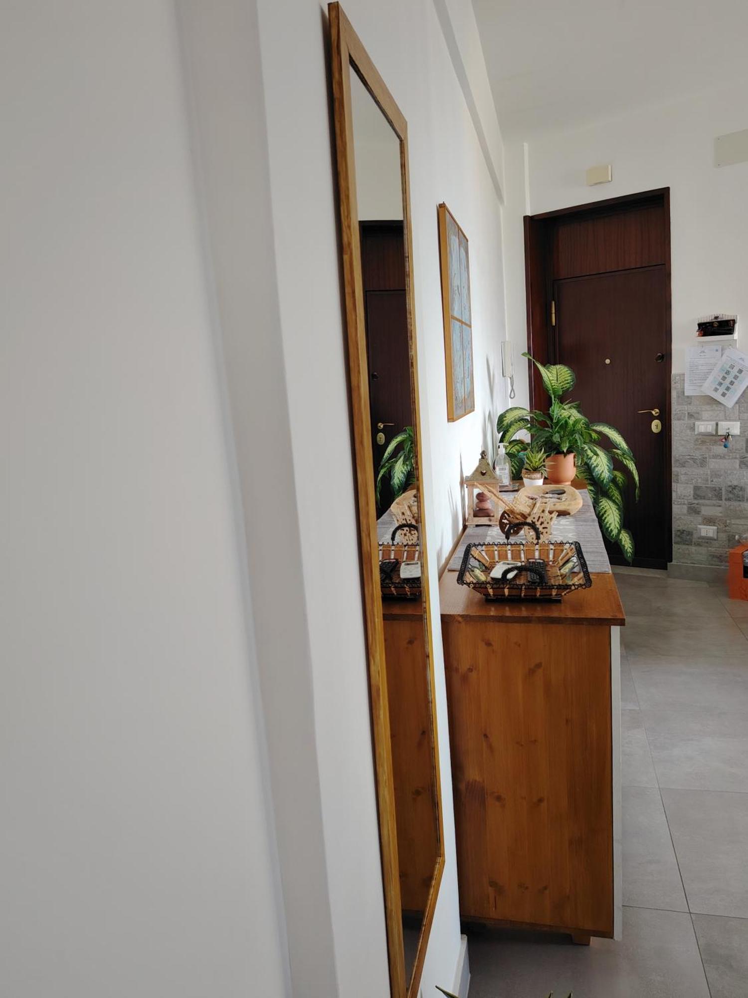 Casa De Paoli - Vista Mare Arenella, Palermo Con Parcheggio Privato Apartment Exterior photo